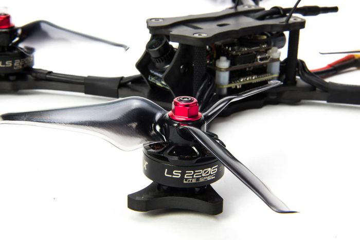 Emax HAWK 5 FPV Racing RC Дрон F4 OSD BLHeli_S 30A 200 мВт 48CH Foxeer Arrow Micro V2 600TVL Cam PNP — изображение 3